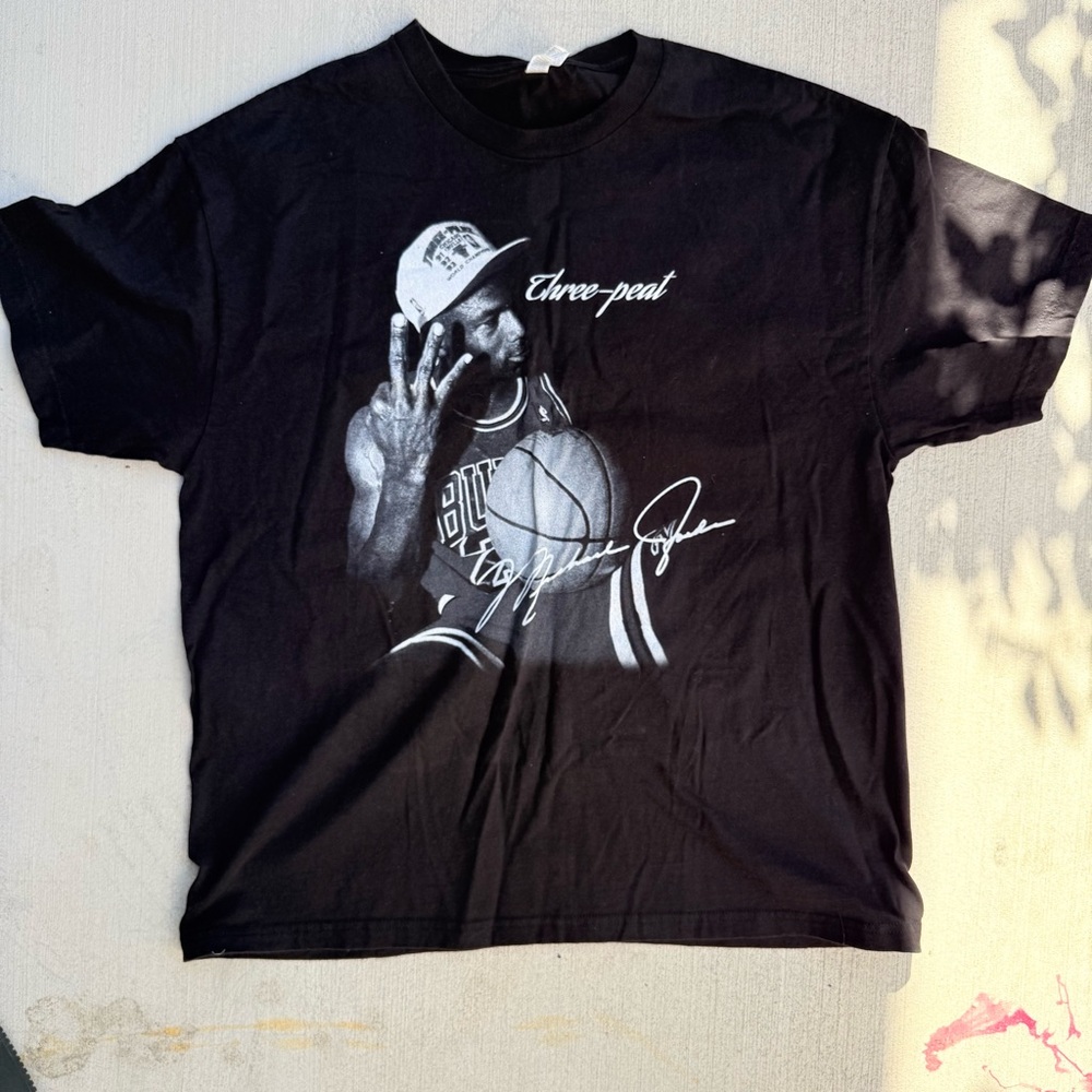 Michael Jordan Chicago Bulls Graphic T-Shirt XL Black Three Peat Rap Tee Style